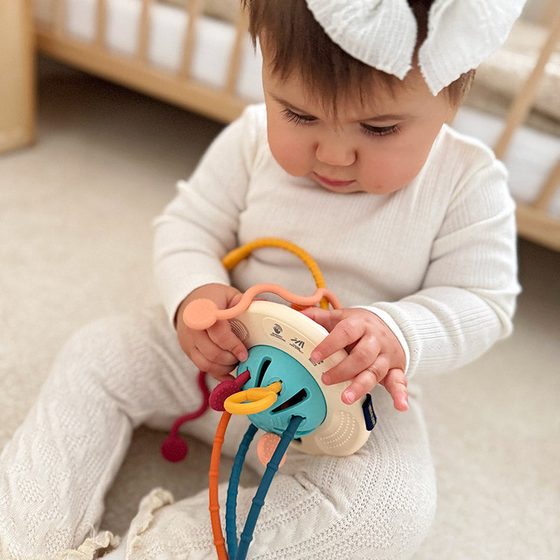 Montessori Silicone Pull Toy – Sensory & Motor Baby Toy