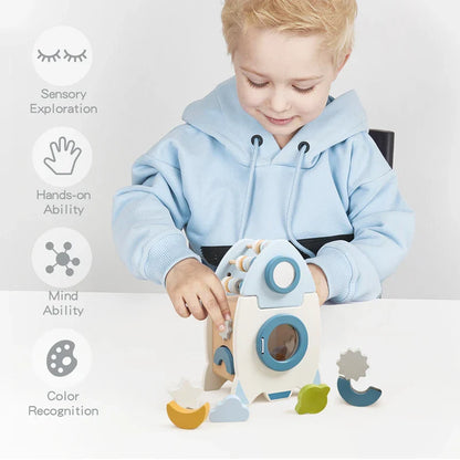 Montessori-raket i træ – Formsorteringssæt