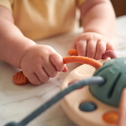 Montessori Silicone Pull Toy – Sensory & Motor Baby Toy